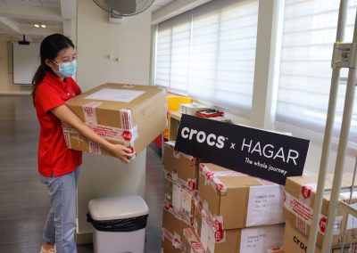 crocs x HAGAR