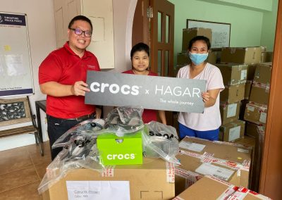 crocs x HAGAR